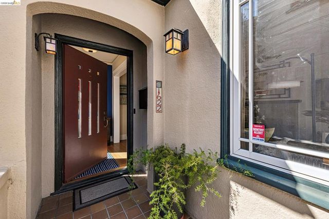 1622 1622 Scenic Ave, Berkeley, CA 94709