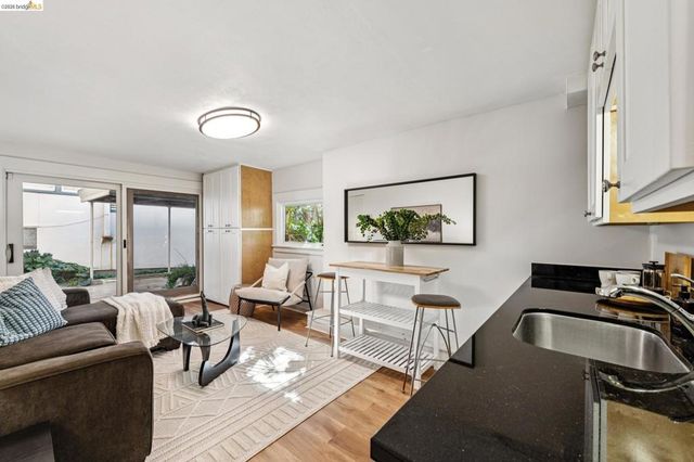 1622 1622 Scenic Ave, Berkeley, CA 94709