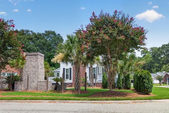 2001 Baltusrol Court, Summerville, SC 29483