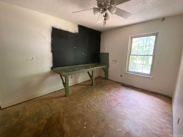 1702 Wembleton Drive, Jonesboro, AR 72401
