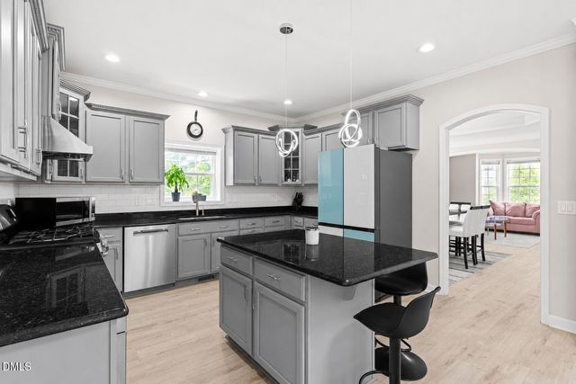900 Vandalia Drive, Cary, NC 27519