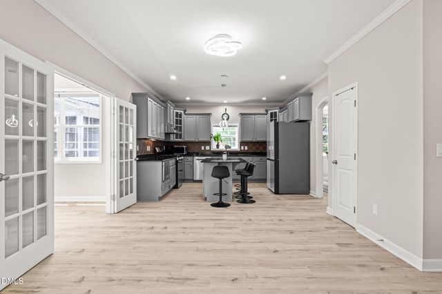 900 Vandalia Drive, Cary, NC 27519