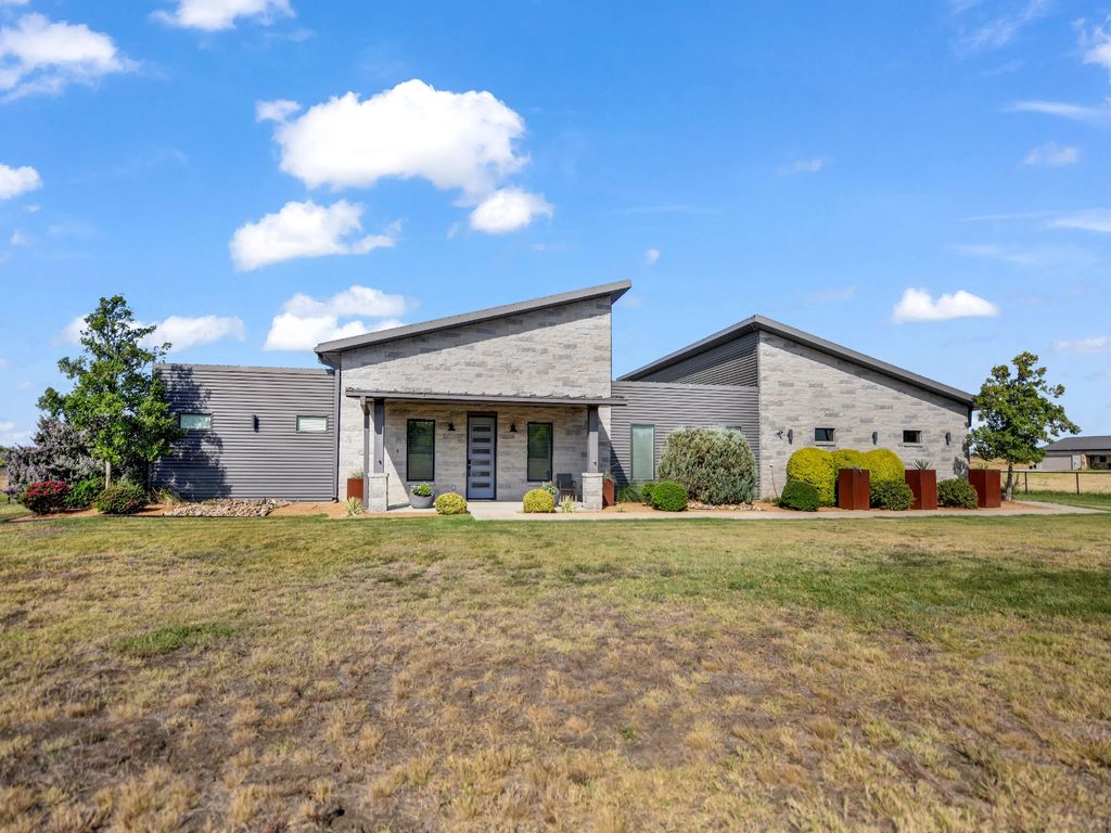 141 Savage Lane, Aledo, TX 76008 — photo 2