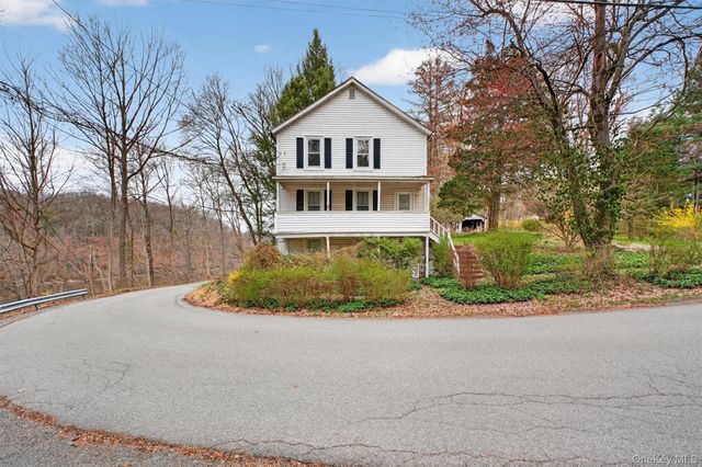 16 Hamilton Road, Wappingers Falls, NY 12590