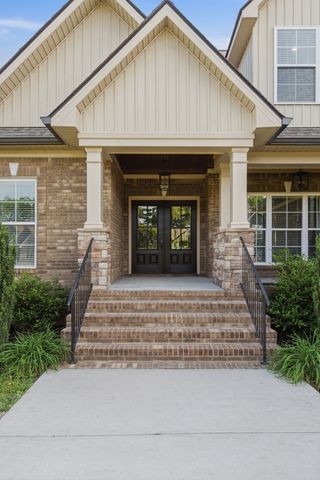 8006 Traditions Ln, Columbia, TN 38401