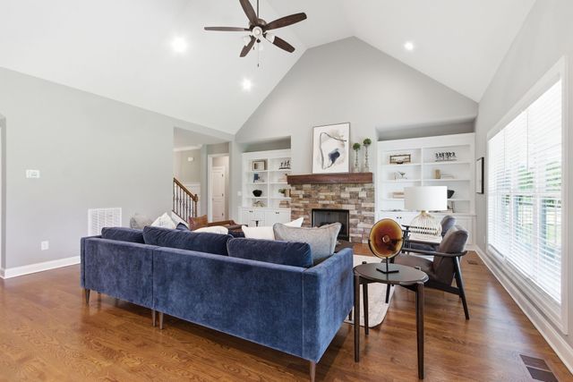 8006 Traditions Ln, Columbia, TN 38401
