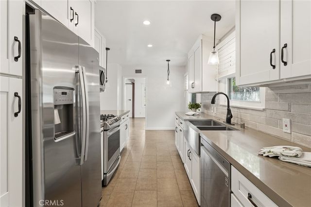 23047 Friar, Woodland Hills, CA 91367