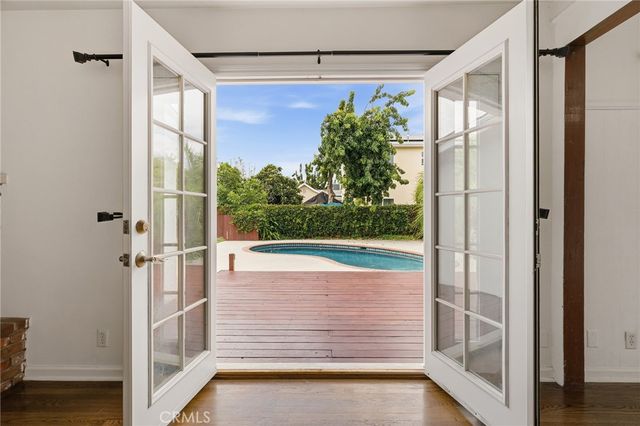23047 Friar, Woodland Hills, CA 91367