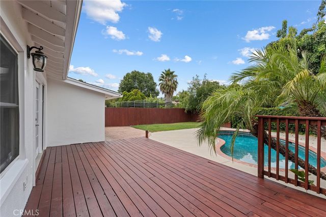 23047 Friar, Woodland Hills, CA 91367