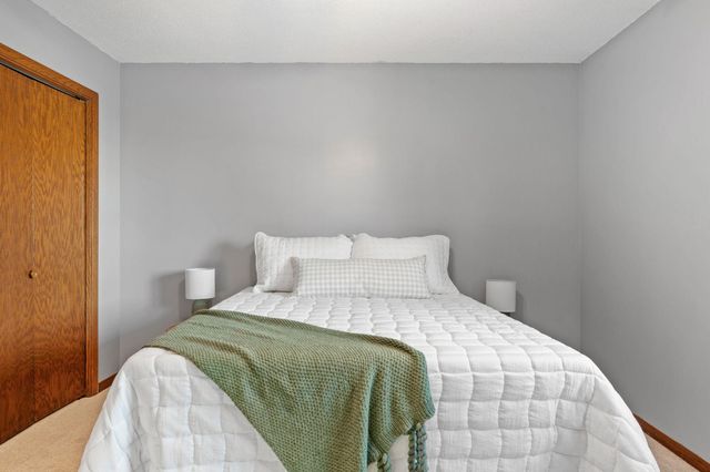 2254 Pennsylvania Avenue S, Saint Louis Park, MN 55426