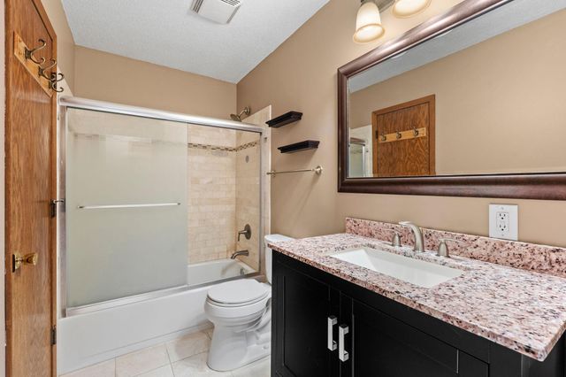 2254 Pennsylvania Avenue S, Saint Louis Park, MN 55426