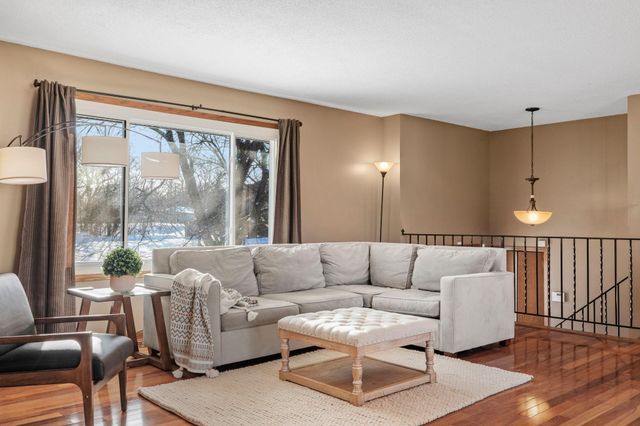 2254 Pennsylvania Avenue S, Saint Louis Park, MN 55426