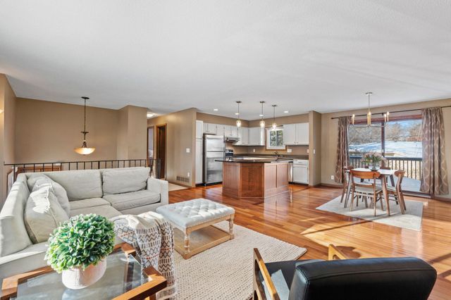 2254 Pennsylvania Avenue S, Saint Louis Park, MN 55426