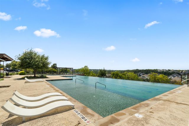 432 Wolf Springs RD, Georgetown, TX 78628