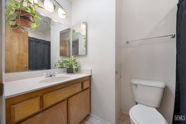 4604 Marlow Court, Bakersfield, CA 93308