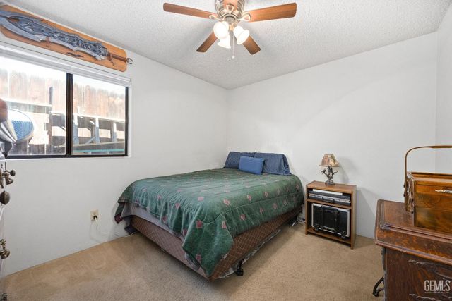 4604 Marlow Court, Bakersfield, CA 93308