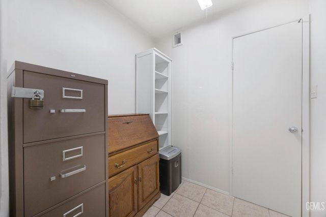 4604 Marlow Court, Bakersfield, CA 93308