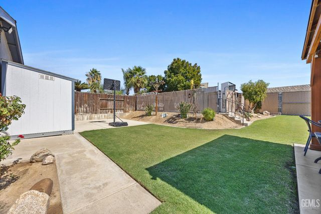 4604 Marlow Court, Bakersfield, CA 93308