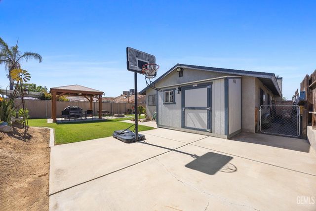 4604 Marlow Court, Bakersfield, CA 93308