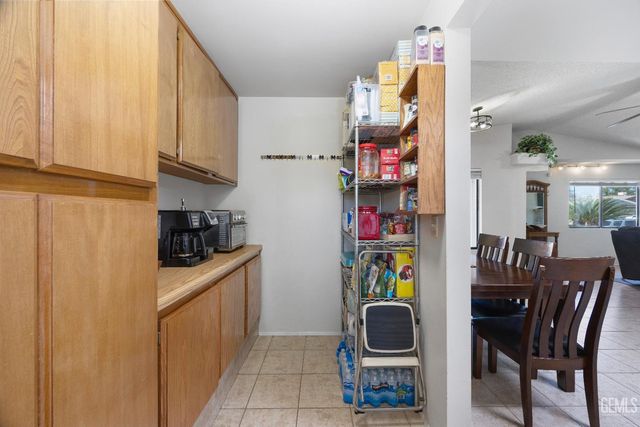 4604 Marlow Court, Bakersfield, CA 93308