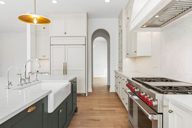 1310 N Eagle Street, Naperville, IL 60563