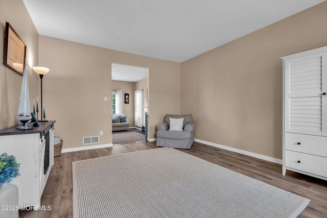 2 Letitia Drive, New Egypt, NJ 08533