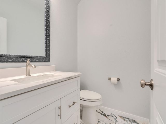 1327 5th Avenue N, Texas City, TX 77590