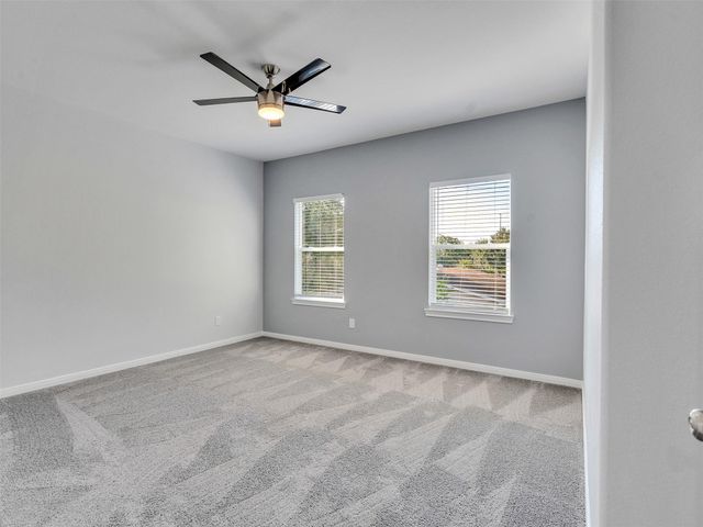 1327 5th Avenue N, Texas City, TX 77590