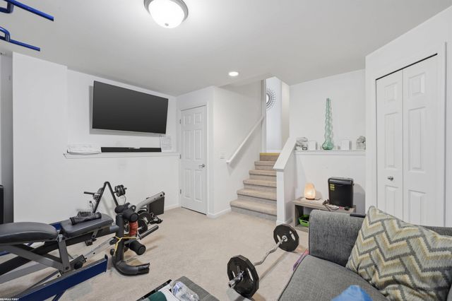 53227 E Providence Drive, Shelby Twp, MI 48316