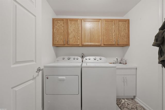 53227 E Providence Drive, Shelby Twp, MI 48316