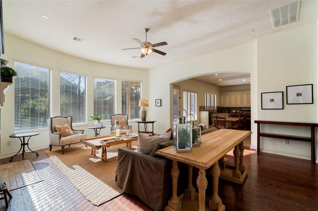 241 W Tupelo Green Circle, Spring, TX 77389