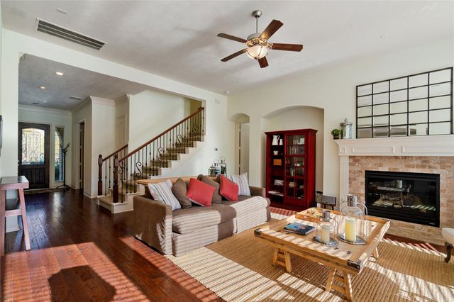 241 W Tupelo Green Circle, Spring, TX 77389