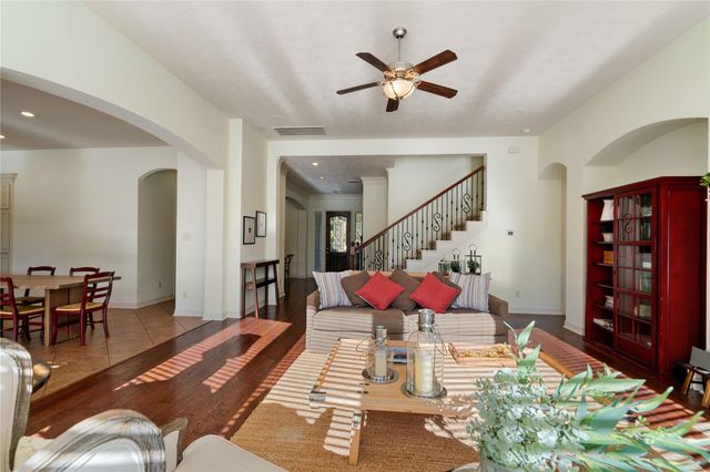 241 W Tupelo Green Circle, Spring, TX 77389