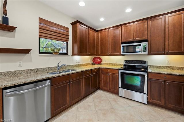 1224 Manado DR, Naples, FL 34113