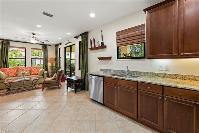 1224 Manado DR, Naples, FL 34113