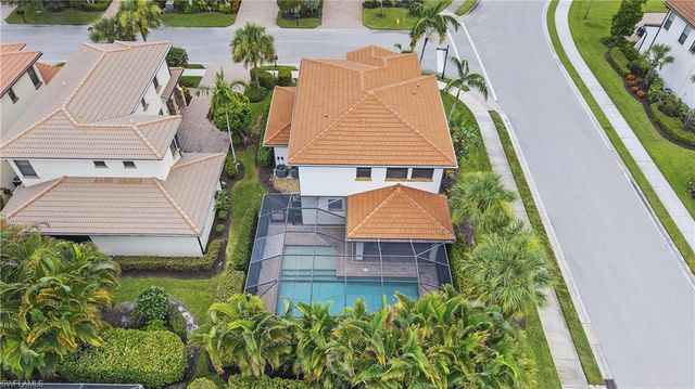 1224 Manado DR, Naples, FL 34113