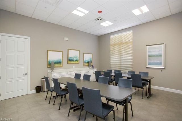 1224 Manado DR, Naples, FL 34113