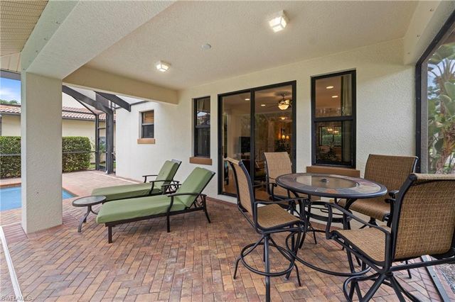 1224 Manado DR, Naples, FL 34113