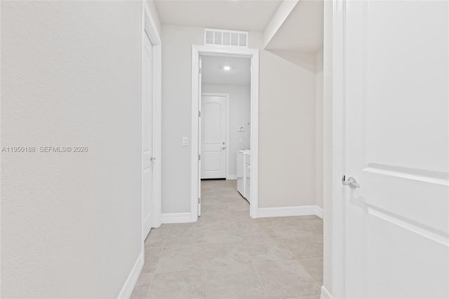 10407 SW Captiva Dr, Port St. Lucie, FL 34987