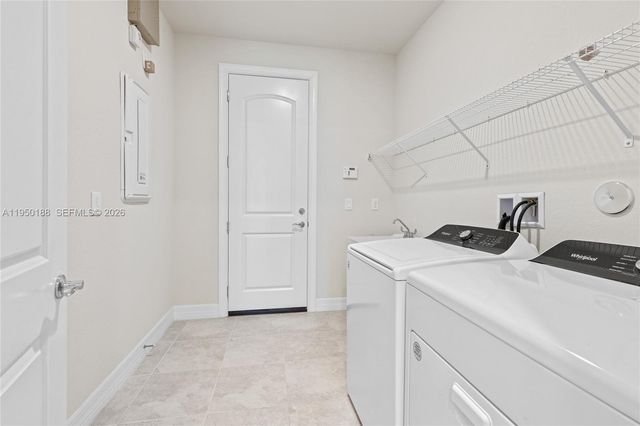 10407 SW Captiva Dr, Port St. Lucie, FL 34987