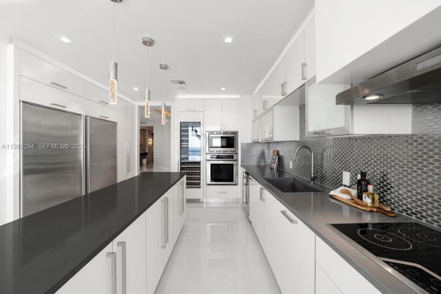 5959 Collins Ave 1606, Miami Beach, FL 33140