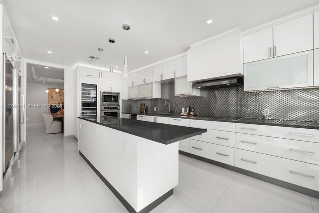 5959 Collins Ave 1606, Miami Beach, FL 33140