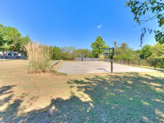 4700 Westlakes Road, Norman, OK 73072