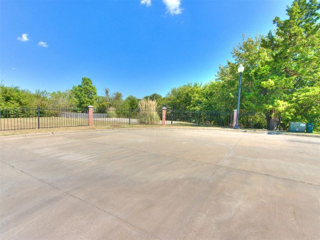 4700 Westlakes Road, Norman, OK 73072
