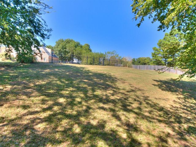 4700 Westlakes Road, Norman, OK 73072