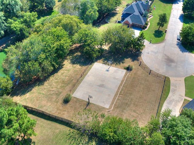 4700 Westlakes Road, Norman, OK 73072