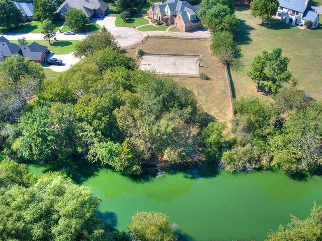 4700 Westlakes Road, Norman, OK 73072