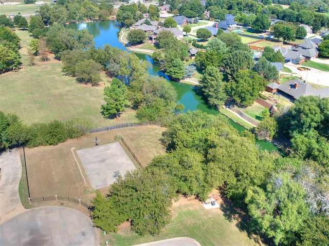 4700 Westlakes Road, Norman, OK 73072