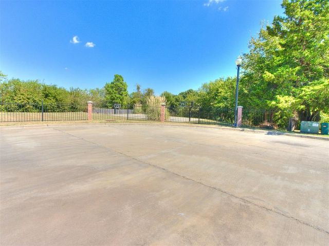 4700 Westlakes Road, Norman, OK 73072
