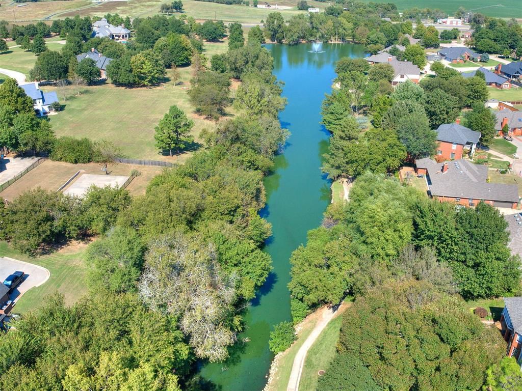 4700 Westlakes Road, Norman, OK 73072